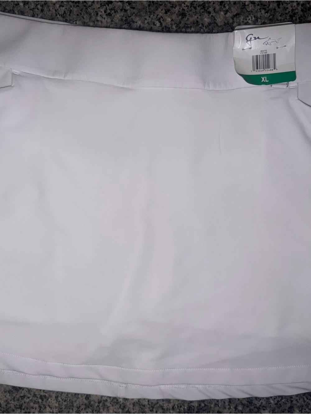 Greg Norman women’s pull on skort with side pockets & back zipper pocket